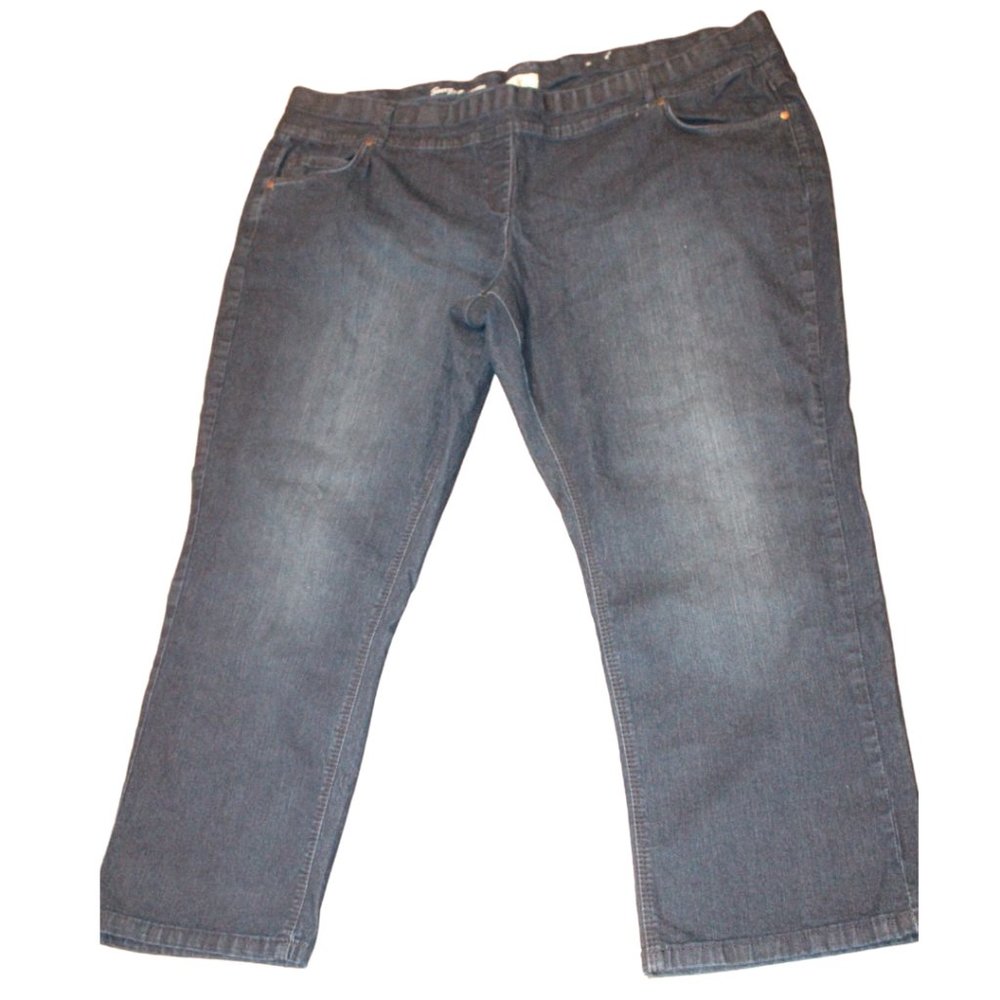 2/$40 🏷 DC Jeans Size 28P